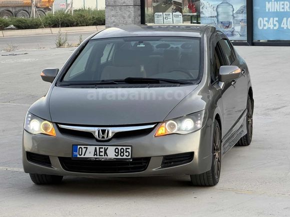 HASTASINA 2007 MODEL HONDA CİVİC 1.6i VTEC "245" BİNDE CAM GİBİ