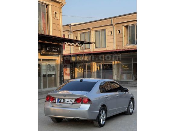 HATASIZ TADINDA DEĞIŞENSIZ HONDA CİVİC