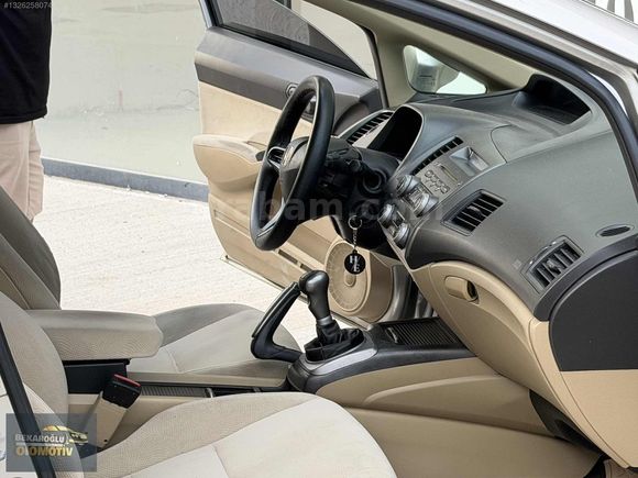 2007 HONDA CİVİC 1.6İ VTEC DREAM 180.000 KM'DE CAM GİBİ