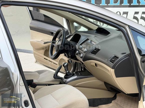 2007 HONDA CİVİC 1.6İ VTEC DREAM 180.000 KM'DE CAM GİBİ
