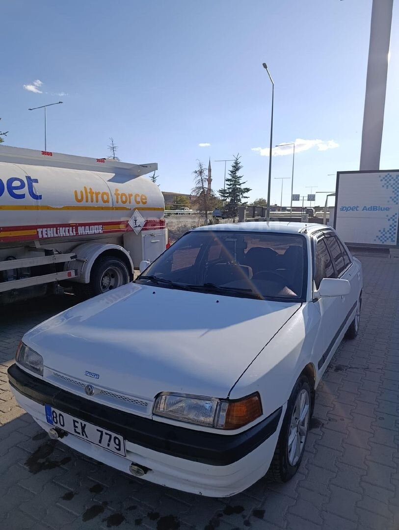 Sahibinden Mazda 323 1.6 GLX 1993 Model Bitlis 285.000 km Beyaz 6