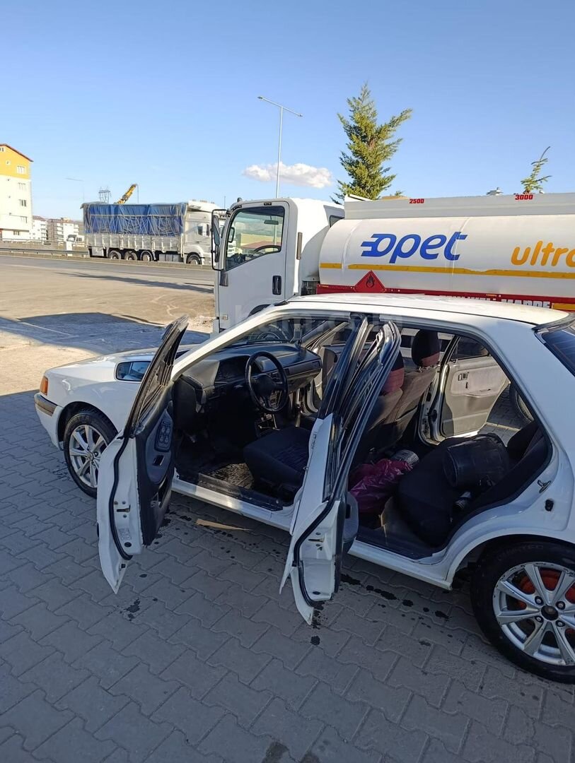 Sahibinden Mazda 323 1.6 GLX 1993 Model Bitlis 285.000 km Beyaz 2