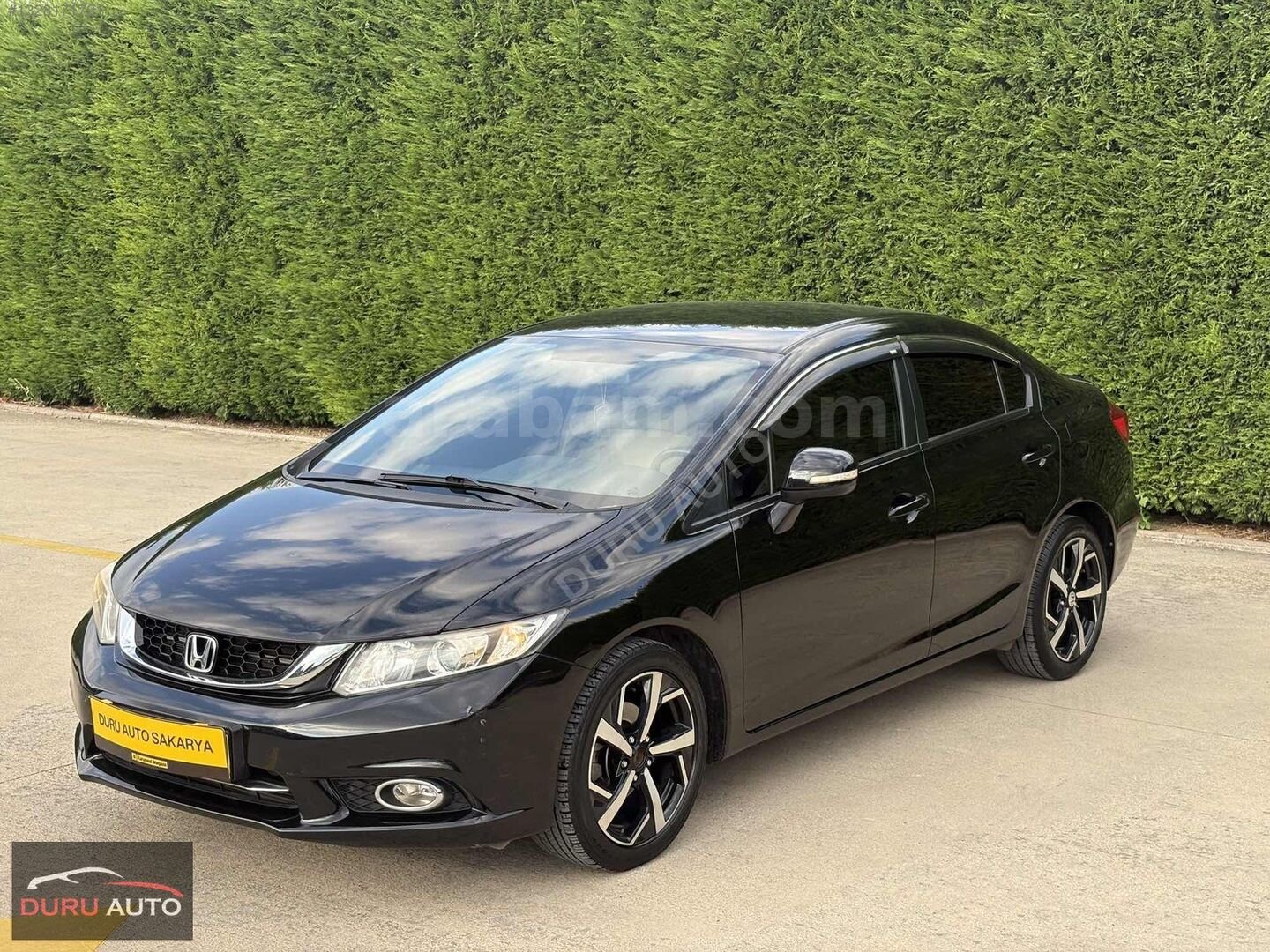 Galeriden Honda Civic 1.6i VTEC Dream 2015 Model Sakarya 132.000 km Siyah 3