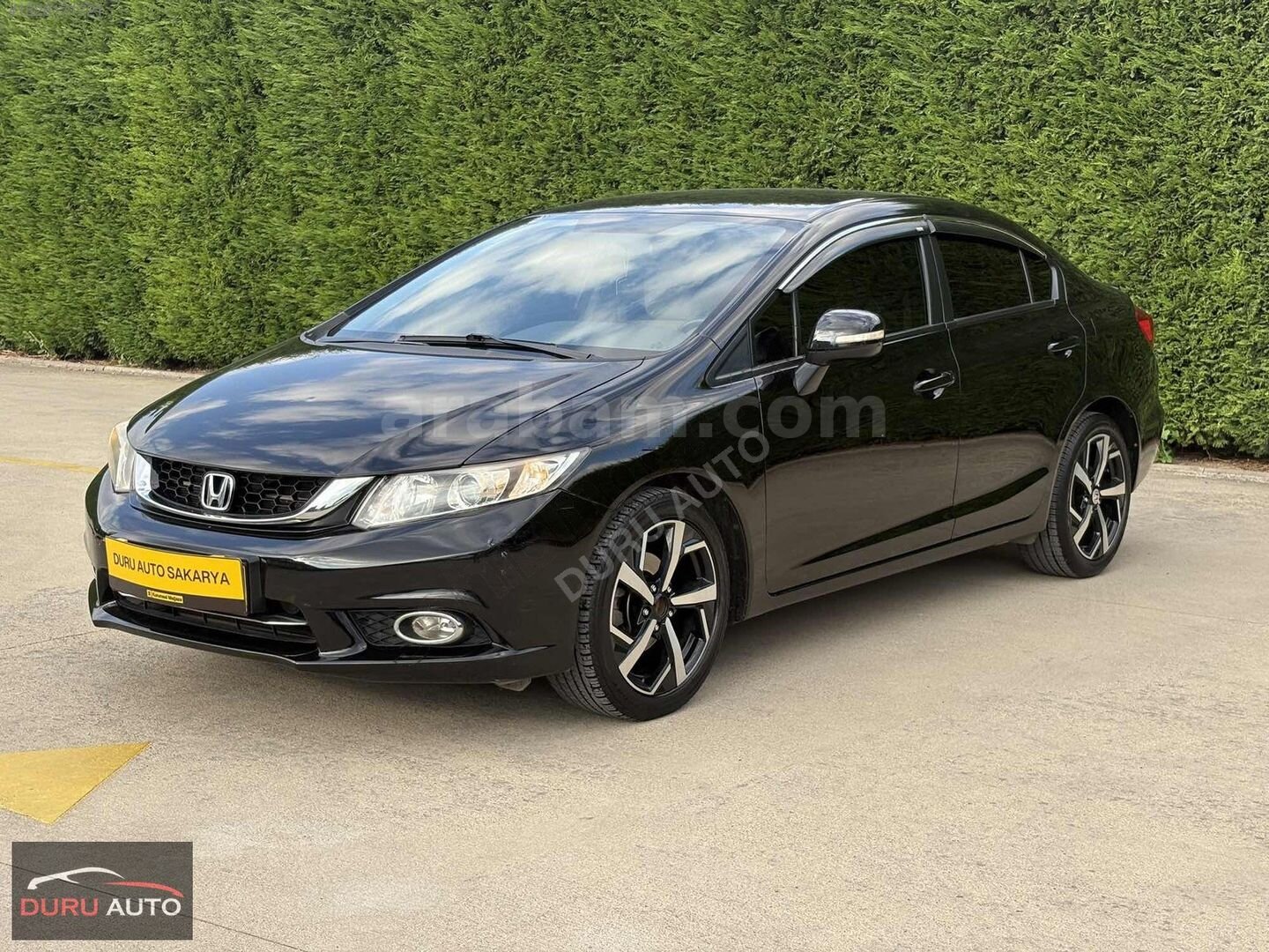 Galeriden Honda Civic 1.6i VTEC Dream 2015 Model Sakarya 132.000 km Siyah 4