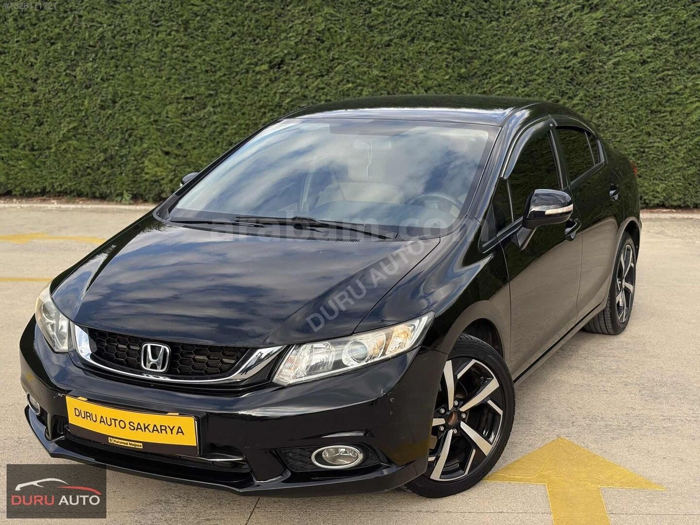 Galeriden Honda Civic 1.6i VTEC Dream 2015 Model Sakarya 132.000 km Siyah 1