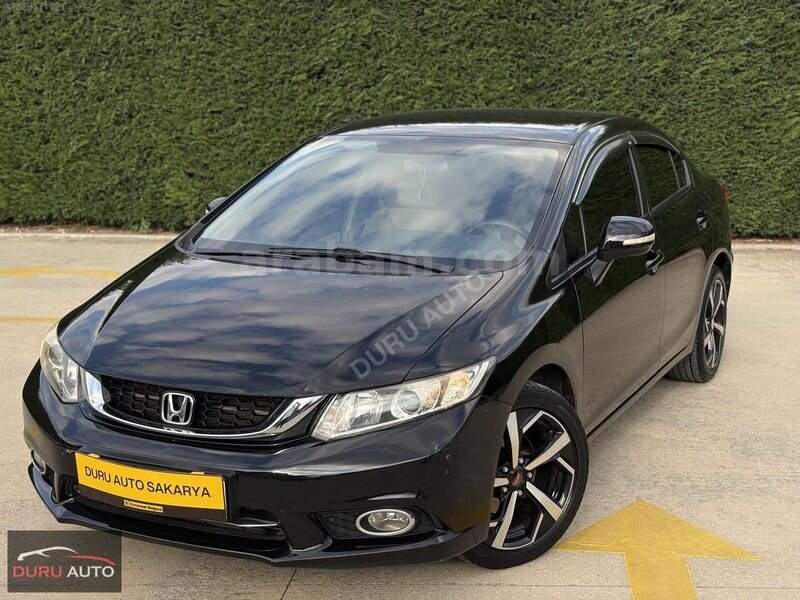 Galeriden Honda Civic 1.6i VTEC Dream 2015 Model Sakarya 132.000 km Siyah