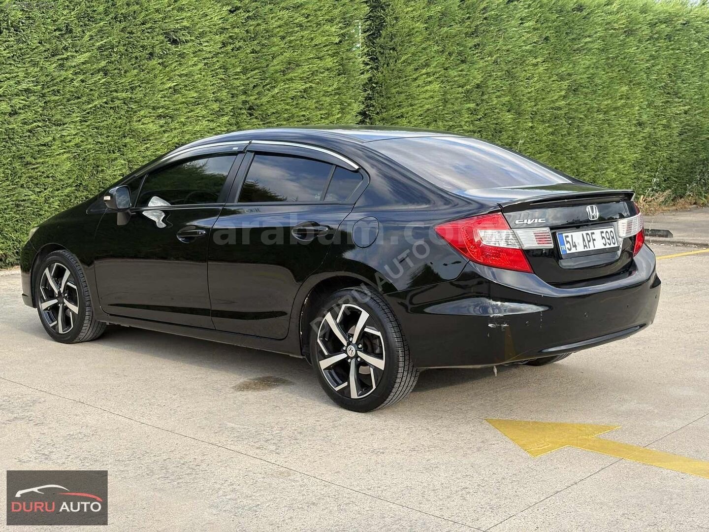 Galeriden Honda Civic 1.6i VTEC Dream 2015 Model Sakarya 132.000 km Siyah 6