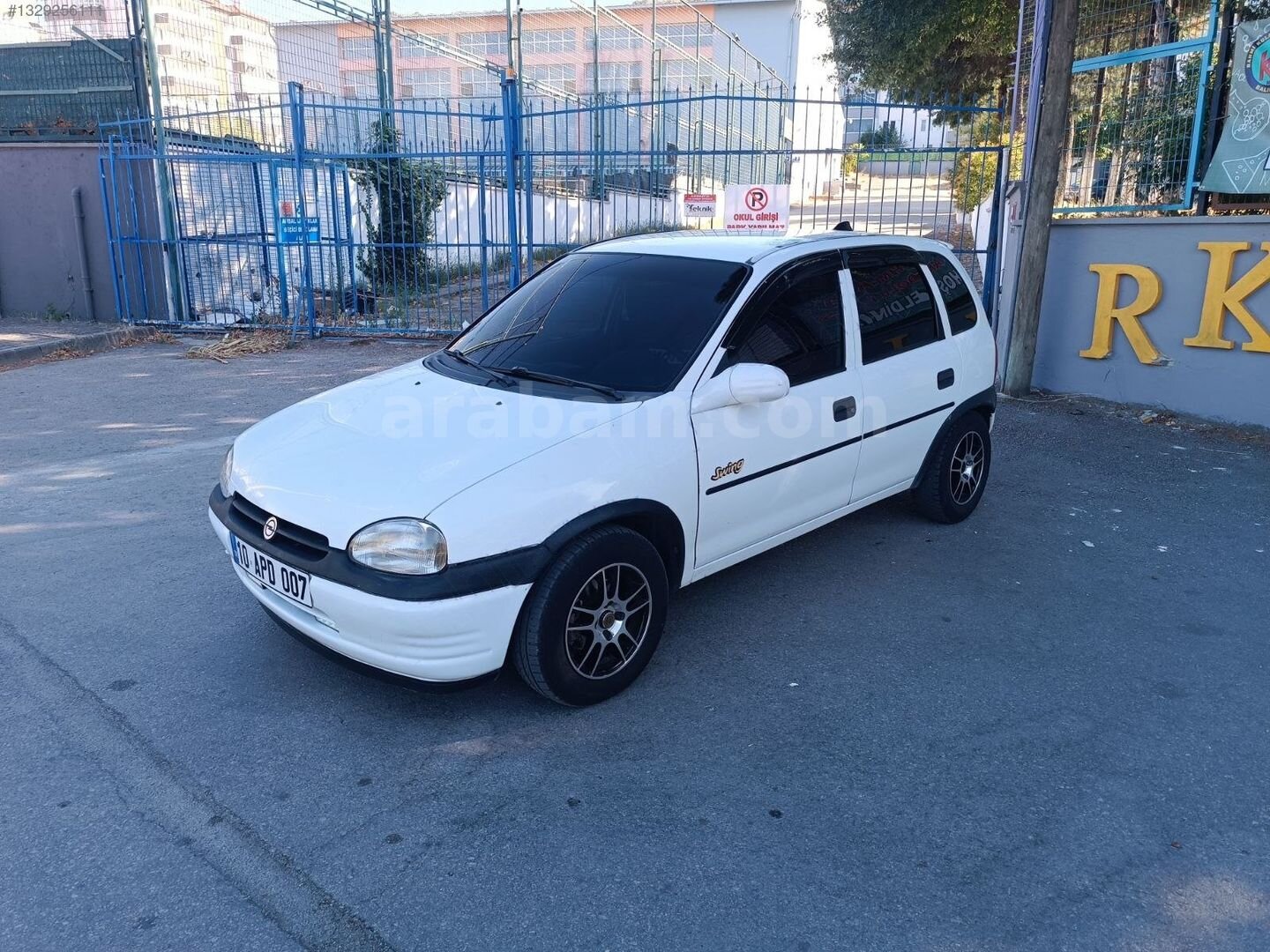 Galeriden Opel Corsa 1.2 Swing 1994 Model Balıkesir 310.000 km Beyaz 1