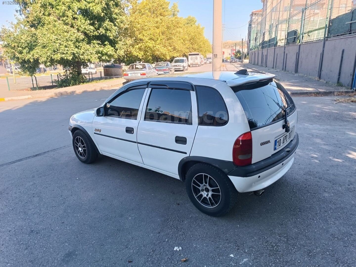 Galeriden Opel Corsa 1.2 Swing 1994 Model Balıkesir 310.000 km Beyaz 4