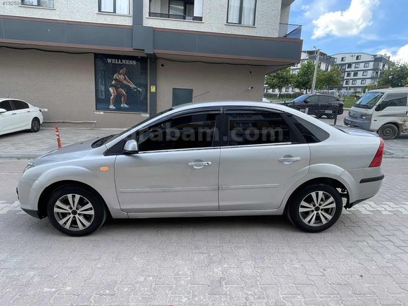 DÜŞÜK KM MASRAFSIZ TERTEMİZ FOCUS AİLE ARACI