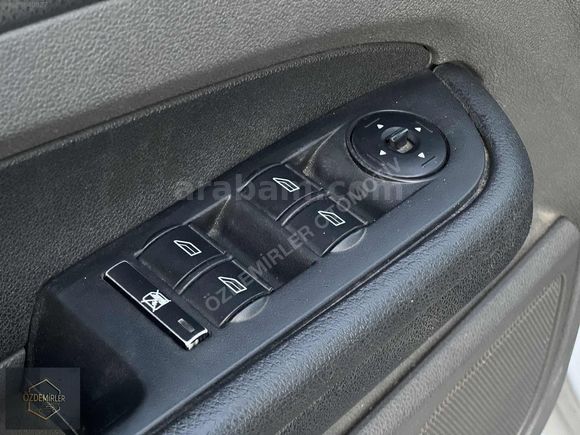 ÖZDEMİRLER'den FORD FOCUS 2 110'luk