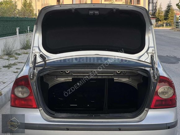 ÖZDEMİRLER'den FORD FOCUS 2 110'luk