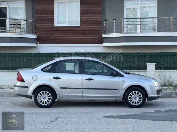ÖZDEMİRLER'den FORD FOCUS 2 110'luk