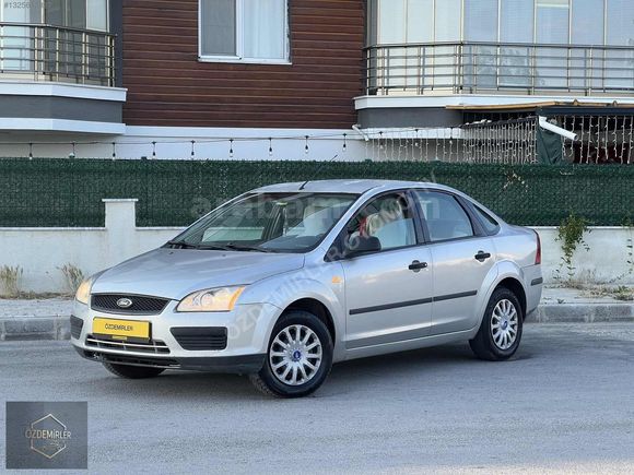 ÖZDEMİRLER'den FORD FOCUS 2 110'luk
