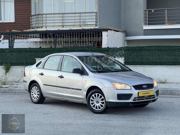 ÖZDEMİRLER'den FORD FOCUS 2 110'luk