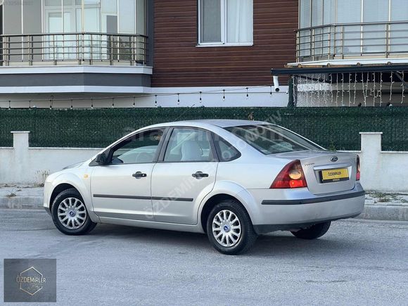 ÖZDEMİRLER'den FORD FOCUS 2 110'luk