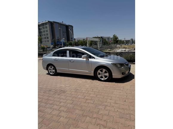 Sahibinden Honda Civic 1.6i VTEC Premium 2009 Model 