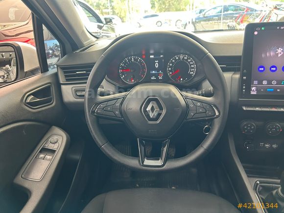 305 BİN PEŞİNATLA 2022 MODEL CLİO 1.0 SCE JOY DEĞİŞENSİZ