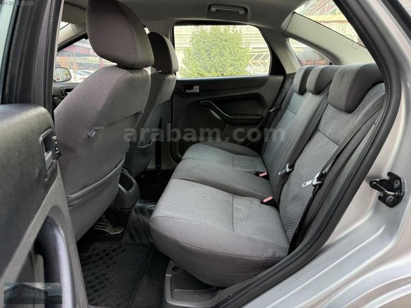 CEYHAN AUTO'DAN SATILIK TEMİZ BAKIMLI FOCUS 2