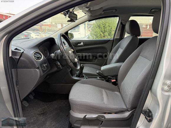 CEYHAN AUTO'DAN SATILIK TEMİZ BAKIMLI FOCUS 2