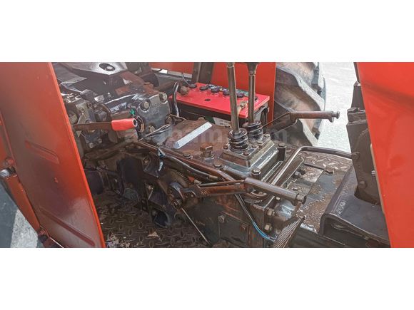 Galeriden Steyr 8043 Manisa