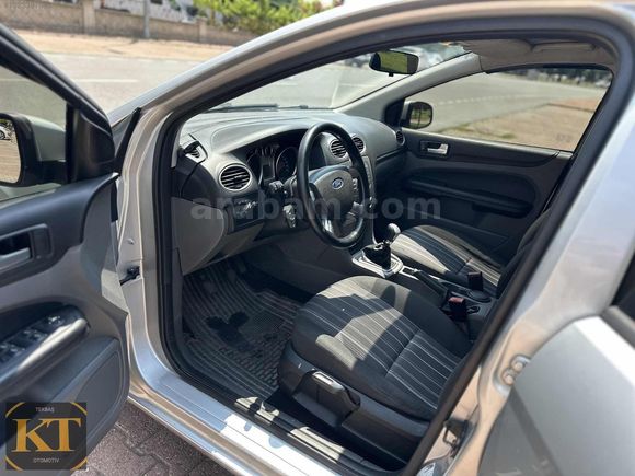 EMSALSİZ TEMİZLİKTE CAM GİBİ 2009 FORD FOCUS 1,6 TDCİ 110 HP