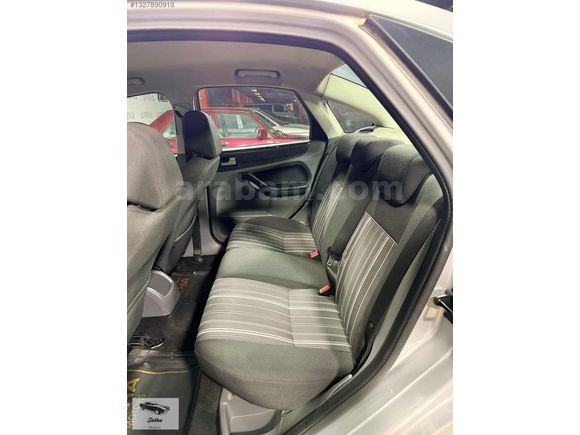 2009 FORD FOCUS 1.6 TDCİ TREND K.KART TAKSİT