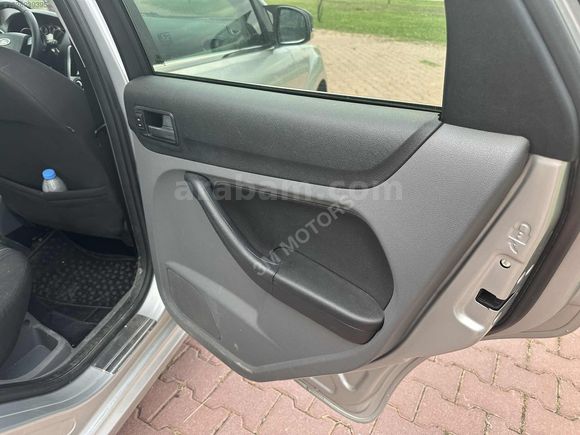 Ford Focus 2.5 kasa DEĞİŞENSİZ MASRAFSIZ