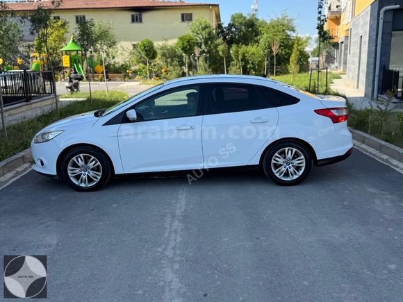 2013 FORD FOCUS