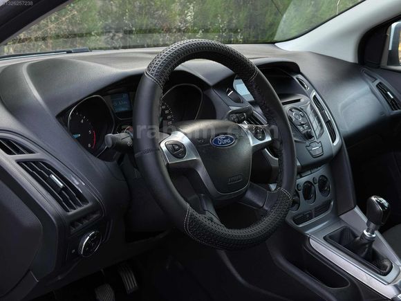 ORJİNAL 115 BİNDE BEYAZ RENK 1.6 DİZEL FOCUS MASRAFSIZ