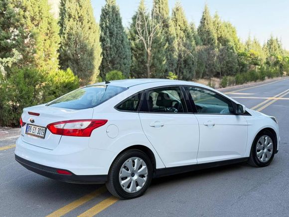 ORJİNAL 115 BİNDE BEYAZ RENK 1.6 DİZEL FOCUS MASRAFSIZ