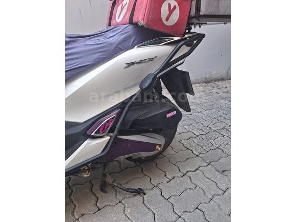 Dolular dolusu Honda PCX 125 masrafsız çanta işli