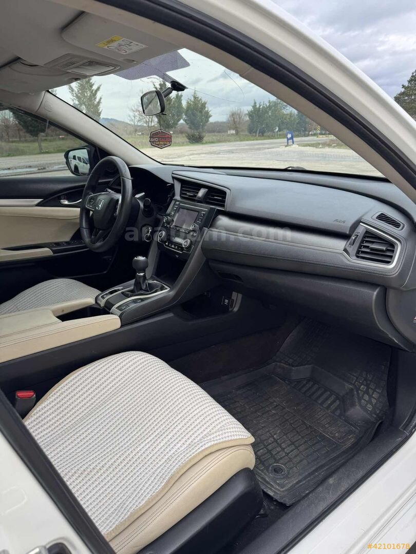 Galeriden Honda Civic 1.6i DTEC Elegance 2018 Model Çanakkale 200.000 km Beyaz 6