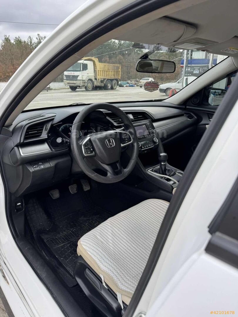Galeriden Honda Civic 1.6i DTEC Elegance 2018 Model Çanakkale 200.000 km Beyaz 7