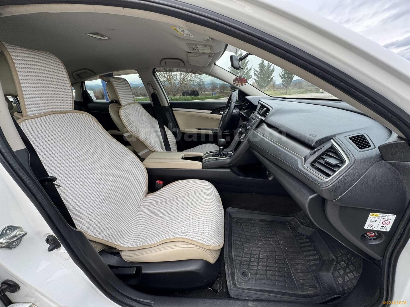 Galeriden Honda Civic 1.6i DTEC Elegance 2018 Model Çanakkale 200.000 km Beyaz 5