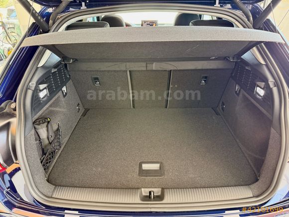 Premium Auto 35 - Hatasız-Boyasız Q2 Advanced Navarra Mavi