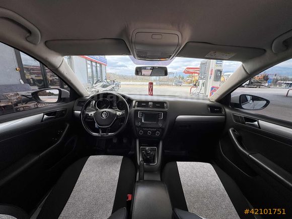 AVCI GALERİDEN 2017 MODEL JETTA