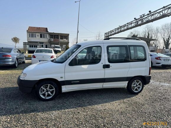 AVCI GALERİDEN 2002 CİTROEN BERLİNGO