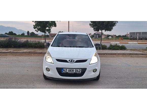 Galeriden Hyundai i20 1.4 CRDi Team 2011 Model Karaman