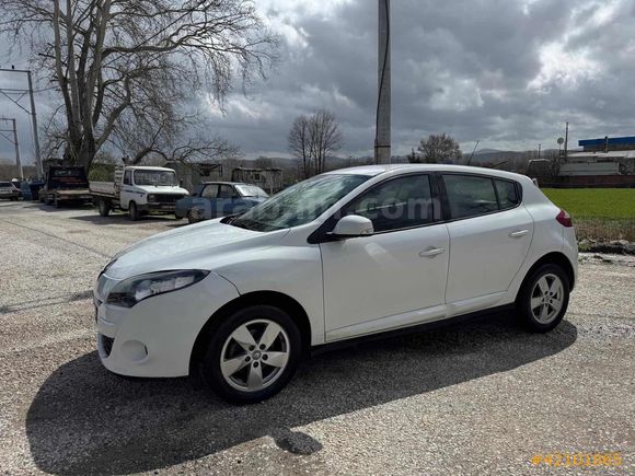 AVCI GALERİ'den 2011 MEGANE 1.5 DCİ EXPESSİON