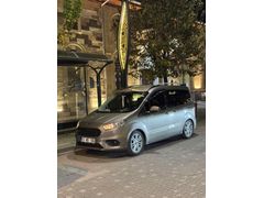Sahibinden Ford Tourneo Courier 1.5 TDCi Titanium 2019 Model 