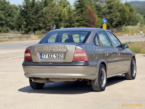 AVCI GALERİDEN 1997 OPEL VECTRA 1.6 GL