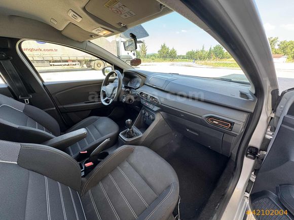 AVCI GALERİDEN 2022 HATASIZ , BOYASIZ SANDERO STEPWAY 1.0 TCE