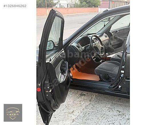 KAYAR AUTO`dan 98 MODEL 1.6 İ ES DEĞİŞENSİZ HONDA CİVİC