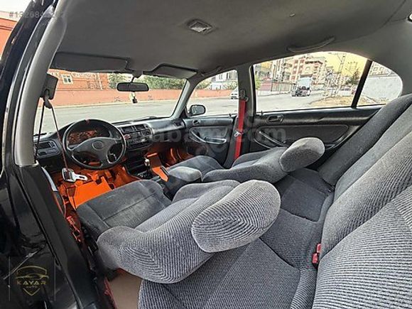 KAYAR AUTO`dan 98 MODEL 1.6 İ ES DEĞİŞENSİZ HONDA CİVİC