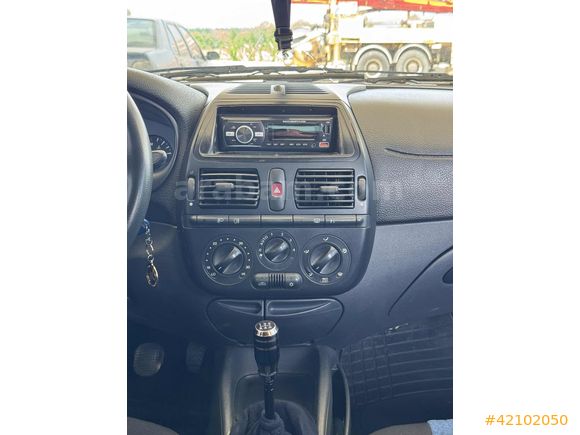 AVCI GALERİDEN EMSALSİZ 2001 MODEL 1.6 16v FULL MAREA
