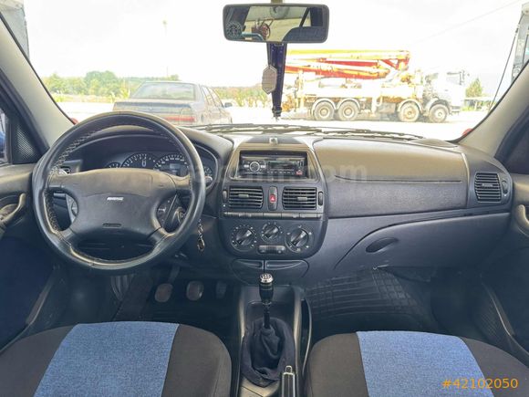 AVCI GALERİDEN EMSALSİZ 2001 MODEL 1.6 16v FULL MAREA