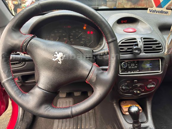 Sahibinden Peugeot 206 1.4 XR 2000 Model 