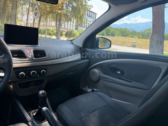 Sahibinden Renault Fluence 1.5 dCi Authentique 2010 Model
