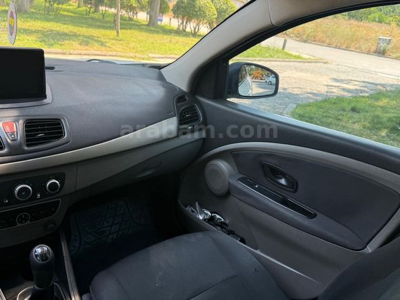 Sahibinden Renault Fluence 1.5 dCi Authentique 2010 Model